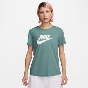 Nike Women's Sea Green The Nike Tee
